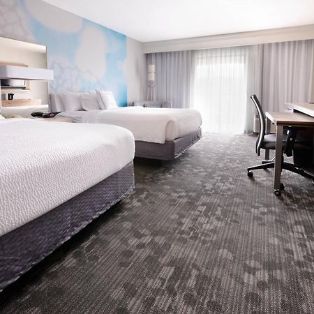Отель Courtyard By Marriott Houston Northwest Экстерьер фото