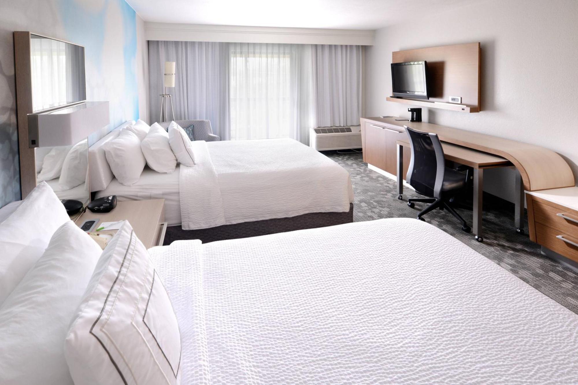 Отель Courtyard By Marriott Houston Northwest Экстерьер фото